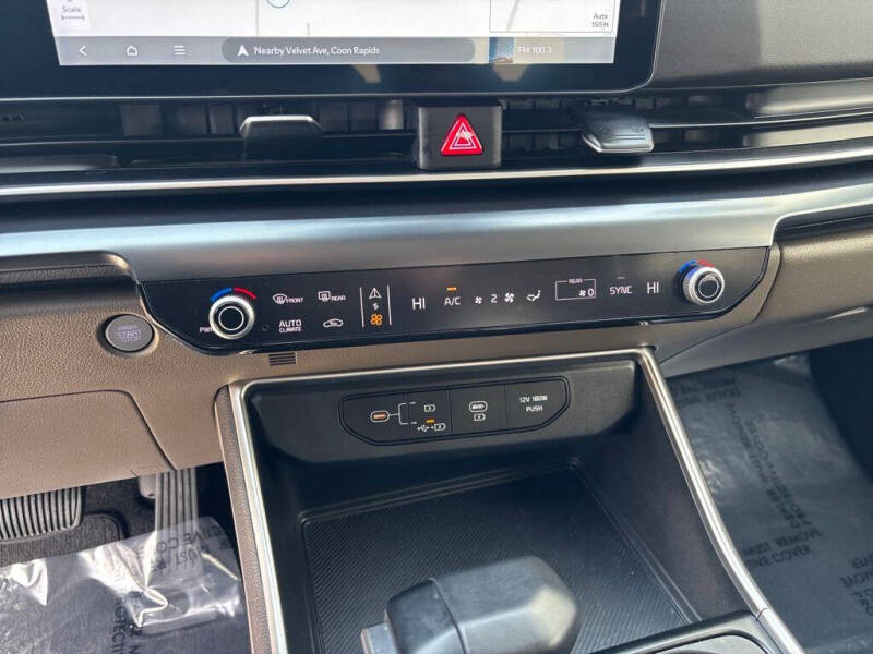 2025 Kia Carnival LXS