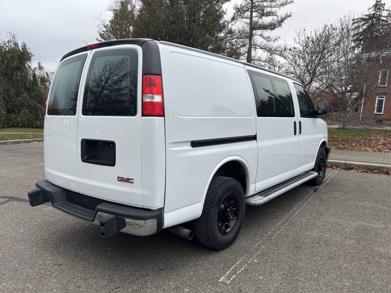 2019 GMC Savana 2500