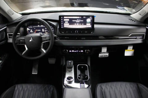 2025 Mitsubishi Outlander SEL