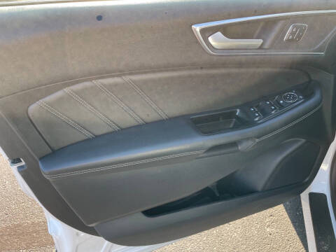 2017 Ford Edge Sport