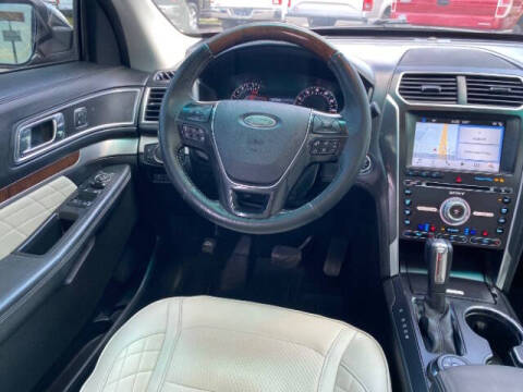 2017 Ford Explorer Platinum