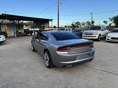2016 Dodge Charger SE
