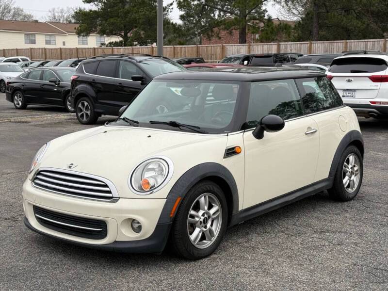 2012 MINI Cooper Hardtop for sale at APEX AUTO in North Charleston SC