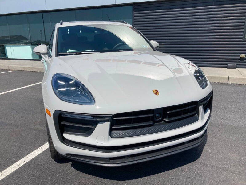2025 Porsche Macan