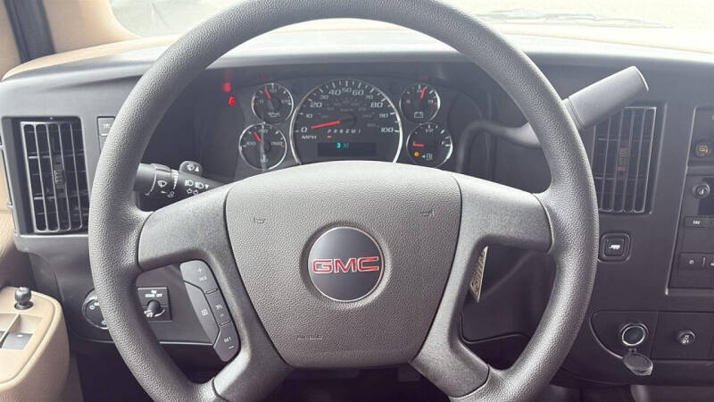 2026 GMC Savana 2500