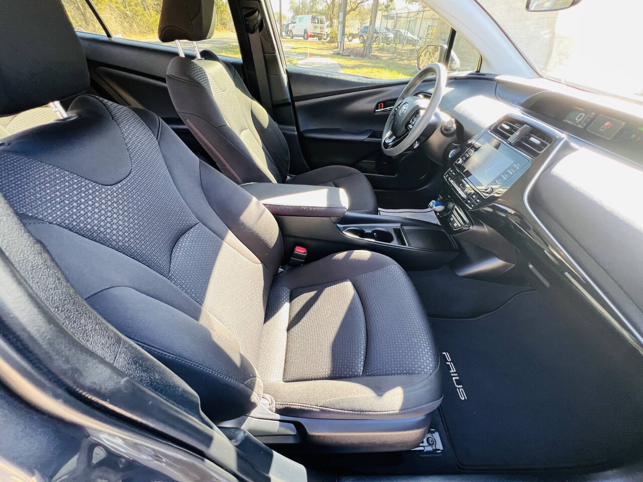 Used Car 2020 Toyota Prius  Le 4dr Hatchback For Sale Under $20,000 In Austin, Texas