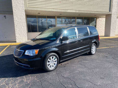 2016 Chrysler Town and Country for sale at TKP Auto Sales in Eastlake OH