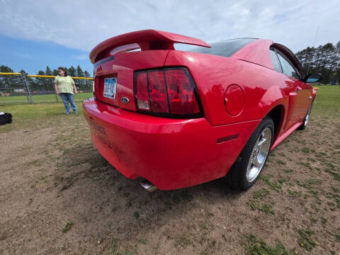 2004 Ford Mustang GT Deluxe