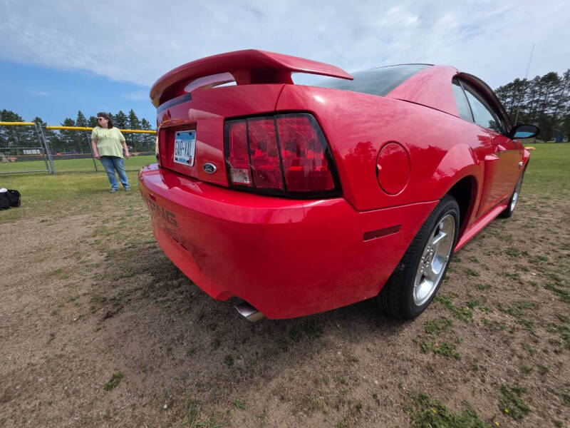 2004 Ford Mustang GT Deluxe