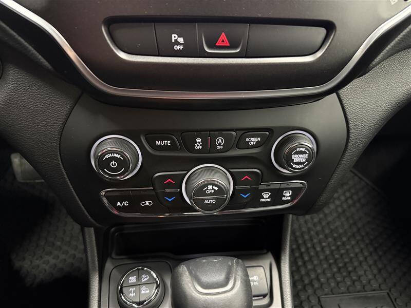 2020 Jeep Cherokee Trailhawk