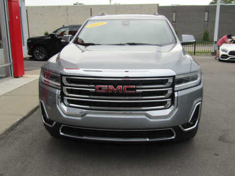 2023 GMC Acadia SLT