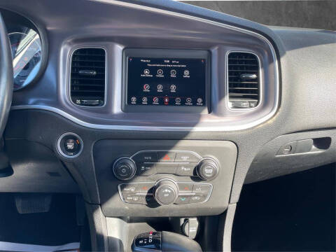 2019 Dodge Charger SXT