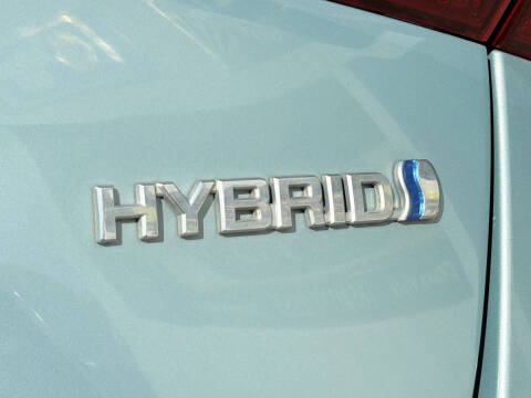 2022 Toyota Prius LE