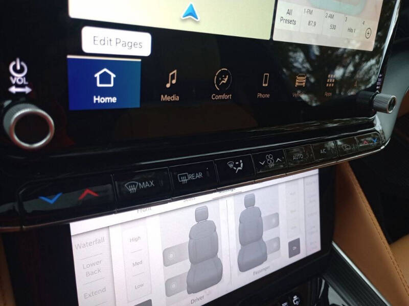 2023 Jeep Grand Wagoneer L Series III