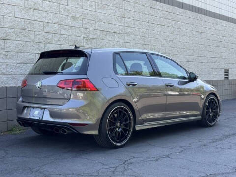 2017 Volkswagen Golf R 4Motion