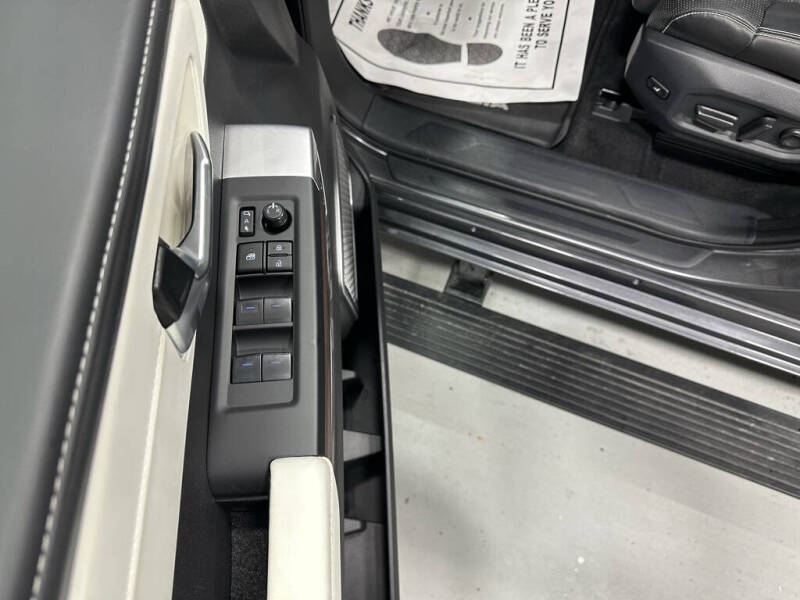 2024 Toyota Sequoia Capstone