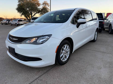 2017 Chrysler Pacifica LX