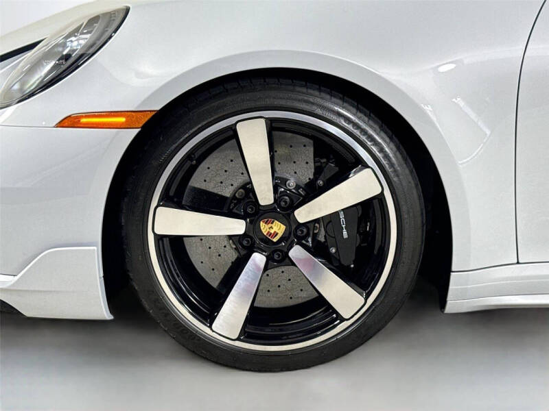 2024 Porsche 911 Turbo S