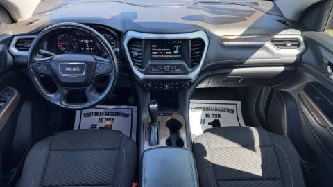 2017 GMC Acadia SLE-1