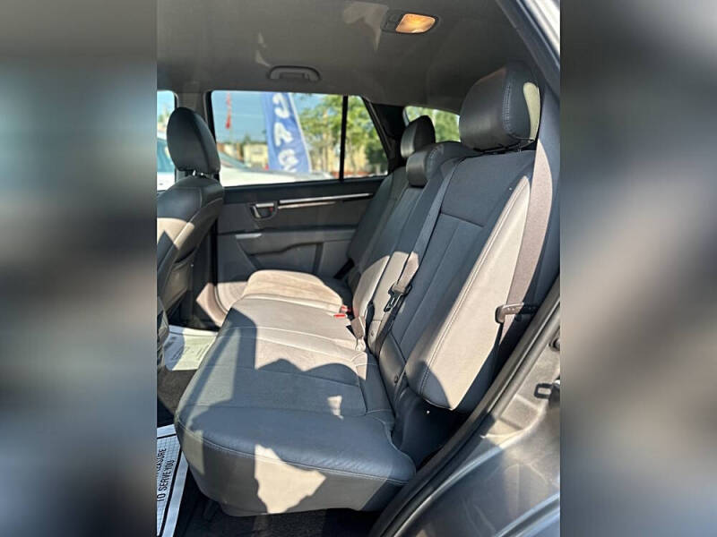 2011 Hyundai Santa Fe SE