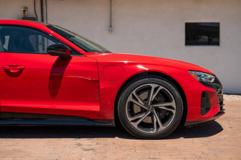 2023 Audi e-tron GT quattro Prestige