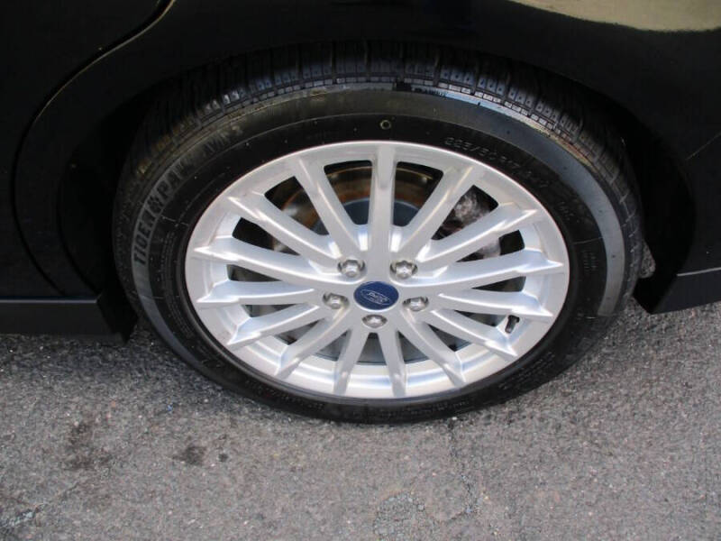 2014 Ford C-MAX Hybrid SE