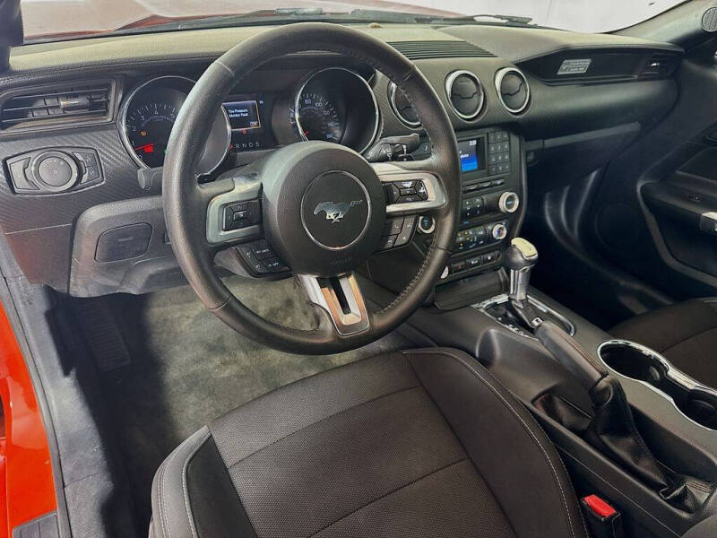 2015 Ford Mustang V6