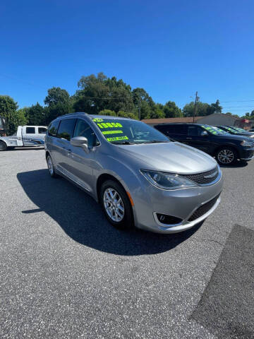 2020 Chrysler Pacifica Touring L