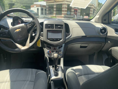 2015 Chevrolet Sonic LT Auto