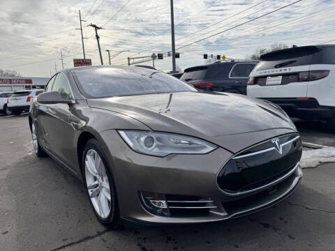 2015 Tesla Model S 70D
