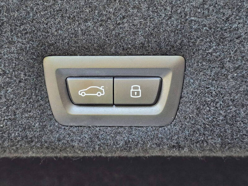 2023 BMW 7 Series 740i