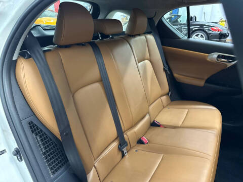2013 Lexus CT 200h