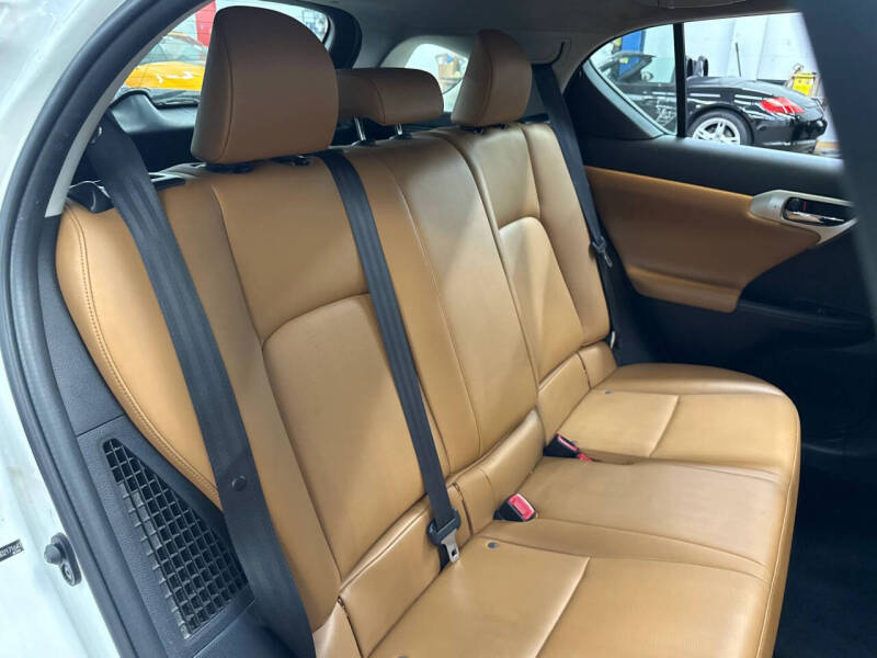 2013 Lexus CT 200h