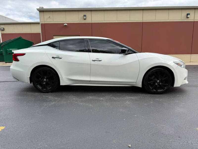 2017 Nissan Maxima