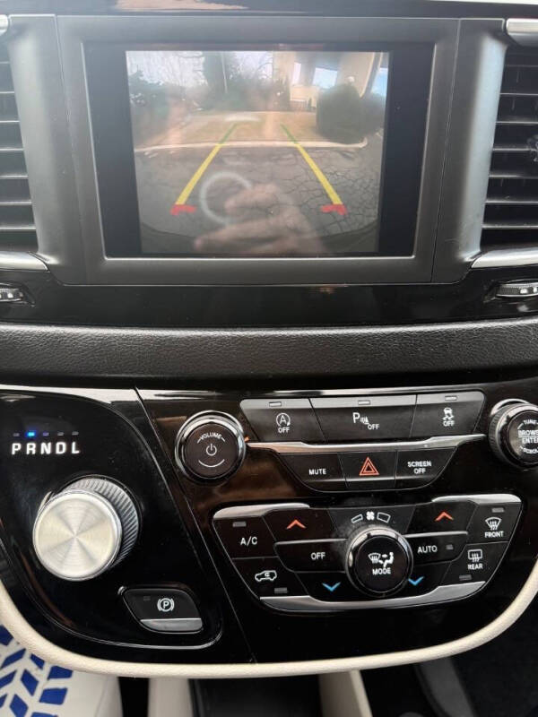 2018 Chrysler Pacifica Touring L