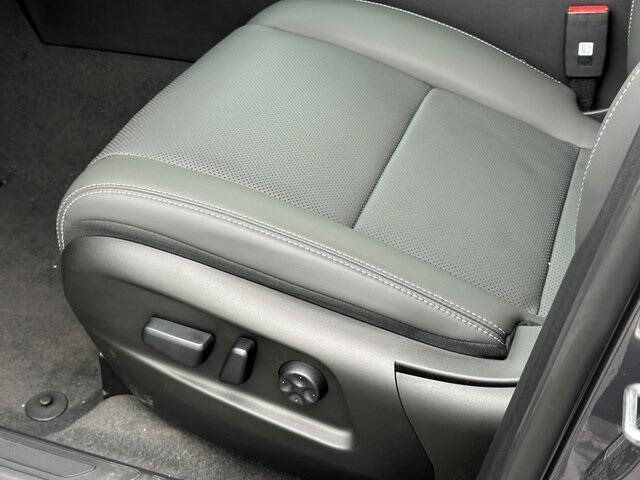 2025 VinFast VF8 Plus