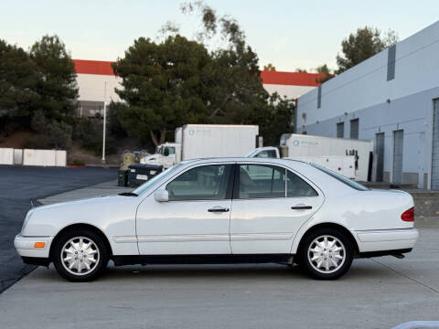 1999 Mercedes-Benz E-Class E 320