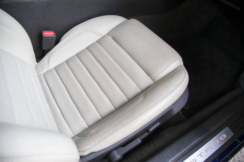 2013 Ford Mustang GT Premium