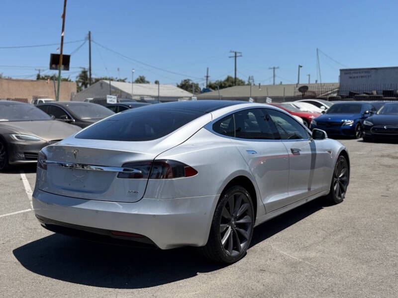 2016 Tesla Model S 90D