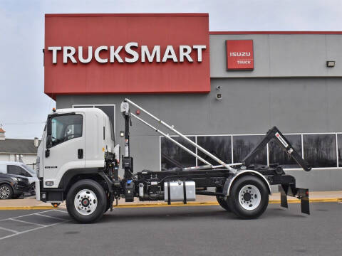2023 Isuzu FTR for sale at Trucksmart Isuzu in Morrisville PA