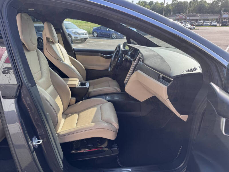 2016 Tesla Model X 90D