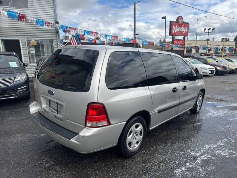 2005 Ford Freestar S
