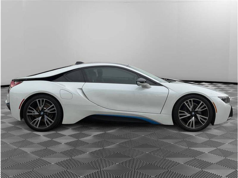 2016 BMW i8