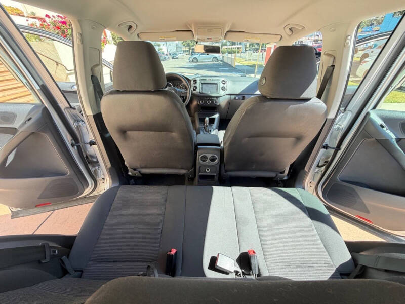 2015 Volkswagen Tiguan S