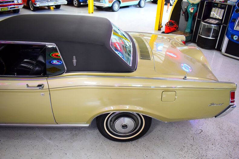 1971 Lincoln Continental