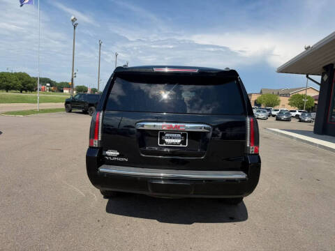 2016 GMC Yukon Denali