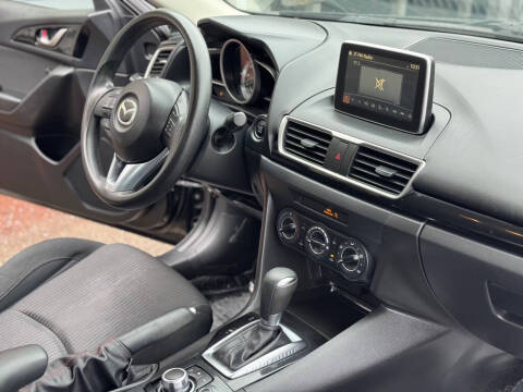 2016 Mazda MAZDA3 i Sport