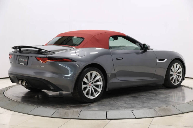 2019 Jaguar F-TYPE P340