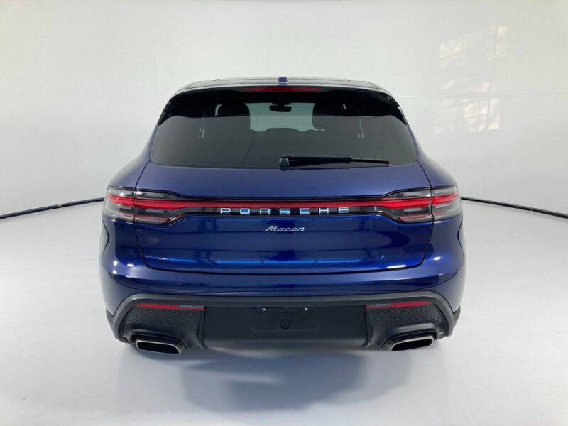 2025 Porsche Macan