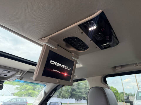 2017 GMC Yukon Denali